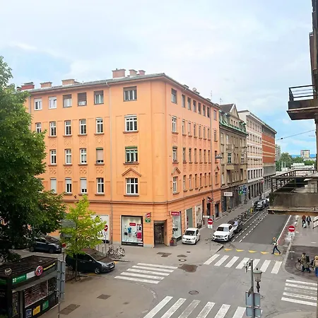 ゲストハウス Studio Ljubljana